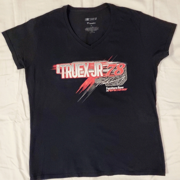 Nascar Martin Truex Jr Racing T-shirt, ladies size XL - Picture 2 of 5